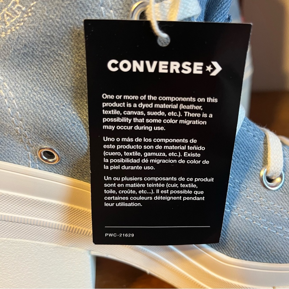 CONVERSE Women’s Chuck 70 DeLuxe Heel Platform Shoes - Picture 7 of 9